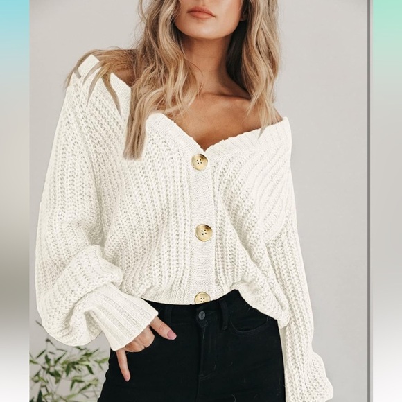 Chunky Knit Open Front Sweater Long Sleeve Button Loose Short Cardigan
8097 - Picture 7 of 8